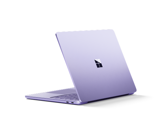 Surface Laptop Ultra en color Nightfall
